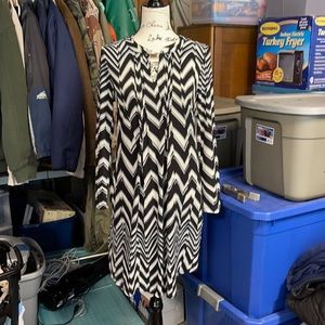 New York & Company Black/White zig-zag dress